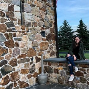 Meet your Posher, Brooke